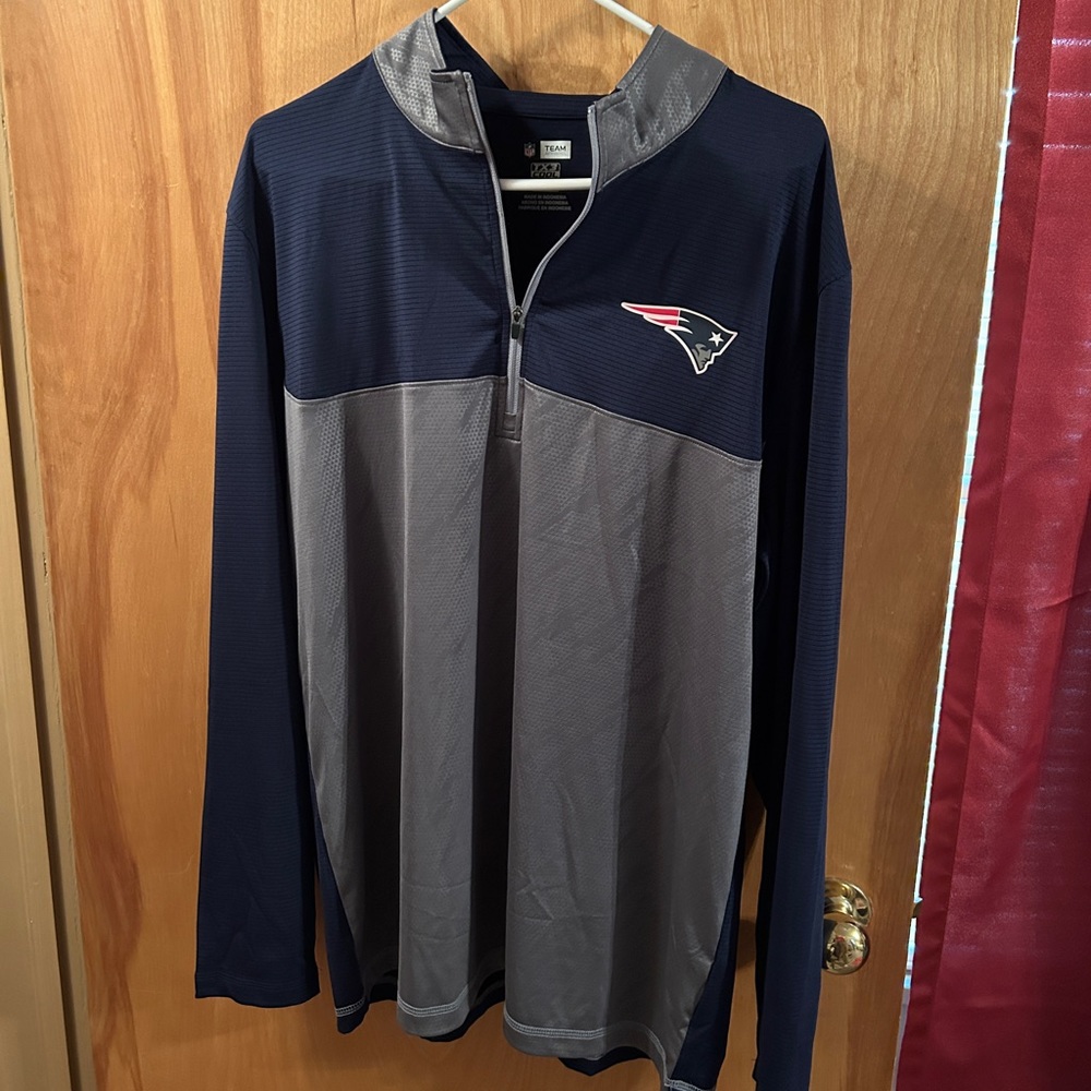 NWT New England Patriots NFL team men’s XL shirt